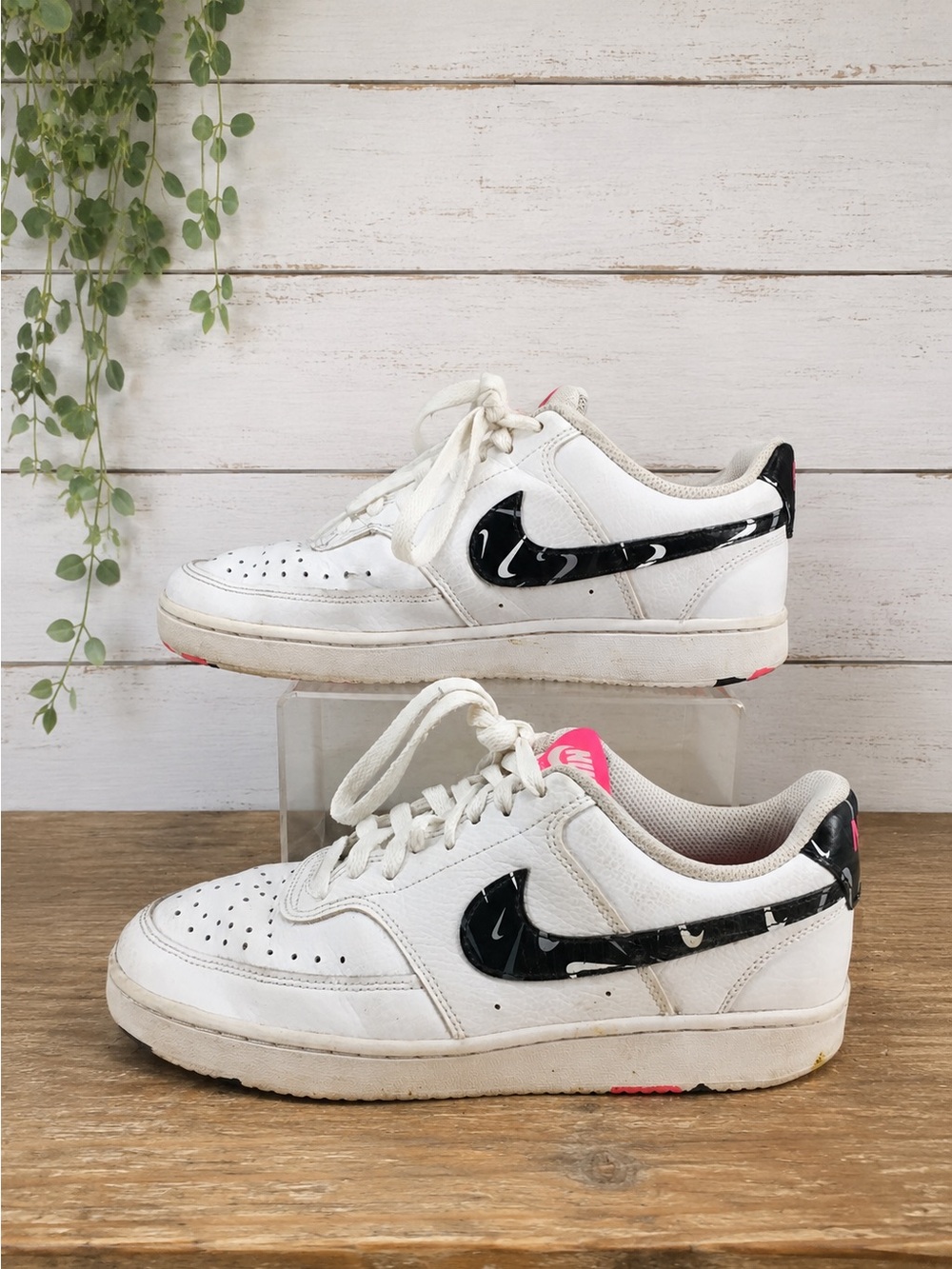 Nike Court Borough Low White Black Pink Swoosh Sneakers Women’s Size 9